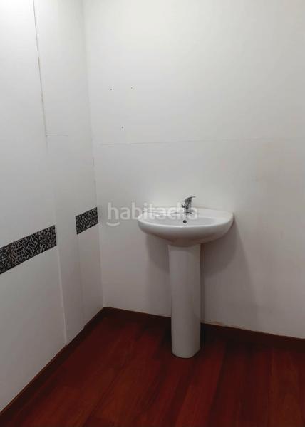 Foto 3658f07c-f1e2-409d-8587-21b3eceb9d38. Lloguer local comercial a carrer de colom 85 a Olesa de Montserrat