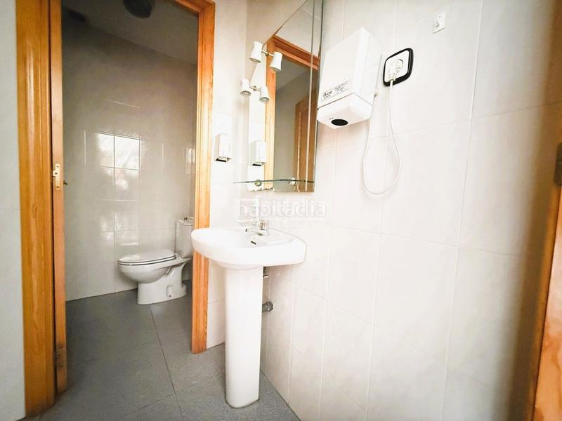 Foto 2e299cea-b00f-4bff-a798-d48dea82dc90. Lloguer local comercial a Villalba Pueblo Collado Villalba