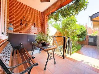 Chalet en Los Valles. Tu nuevo hogar en collado villalba amplitud, luz natural, jardn