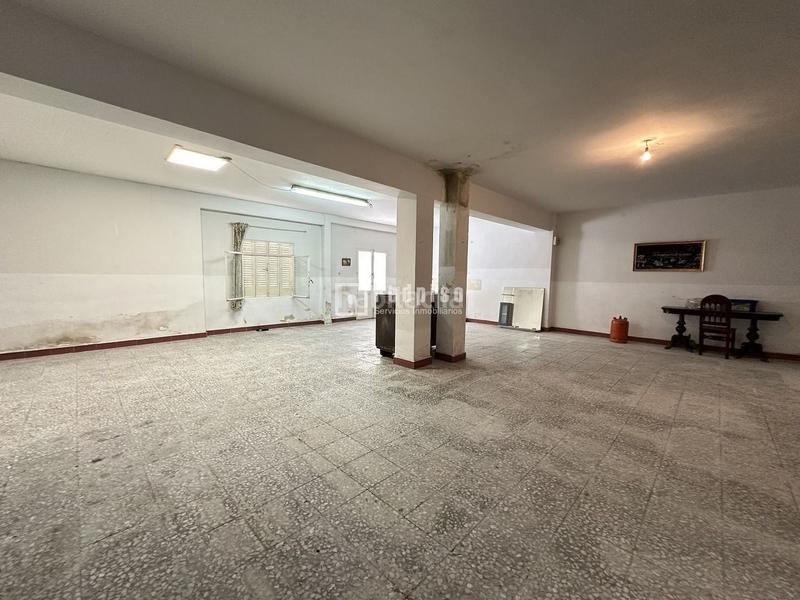 Foto 2f501a9c-6e91-47c2-bc6c-24c21aa3074f. Business premise in Carlos Ruiz Collado Villalba