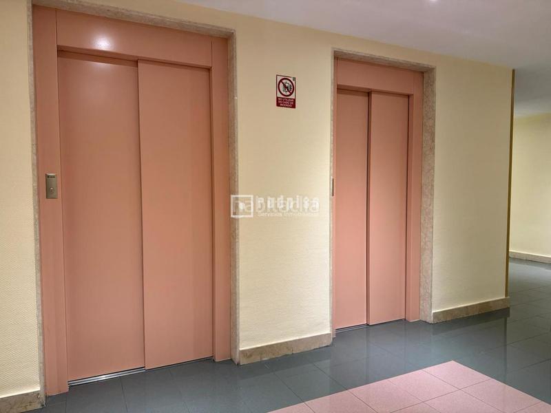 Foto 2c7daca6-e1f3-47c5-b1e0-55a7ed99ba12. Flat with heating pool in Villalba Estación Collado Villalba