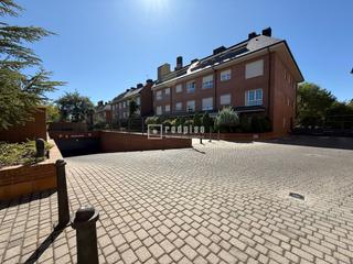 Pis en Los Negrales. Oportunidad para inversores