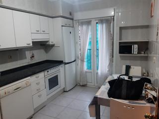 Pis  Alfonso morales kalea. Piso céntrico con 3 habitaciones
