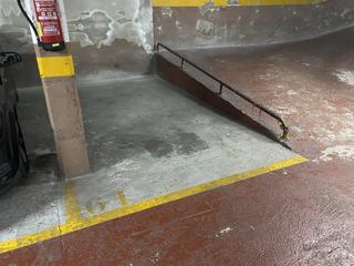 Rent Car parking  Violant d'hongria