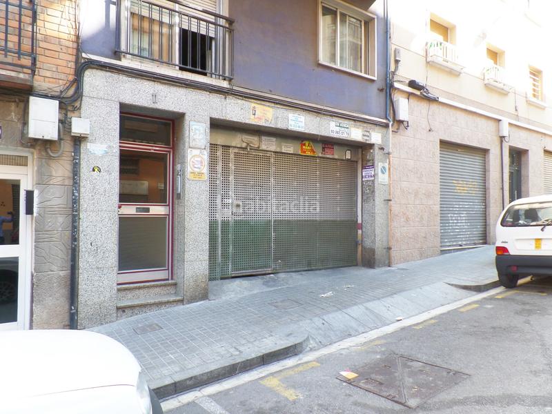 Foto 53b8f594-aaa8-424f-8313-192f5aa58da5. Lloguer aparcament cotxe a La Florida Hospitalet de Llobregat (L´)