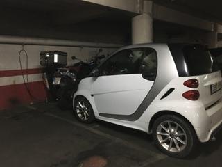 Parking coche  Pujos