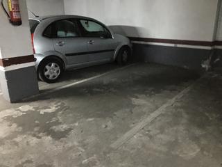 Parking voiture  Onze de setembre