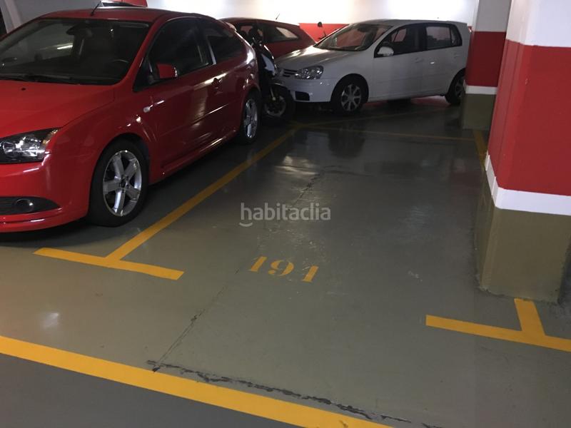Foto cda980a1-5a9b-4bdd-8d32-c2e10e313bb7. Parking coche en Collblanc Hospitalet de Llobregat (L´)