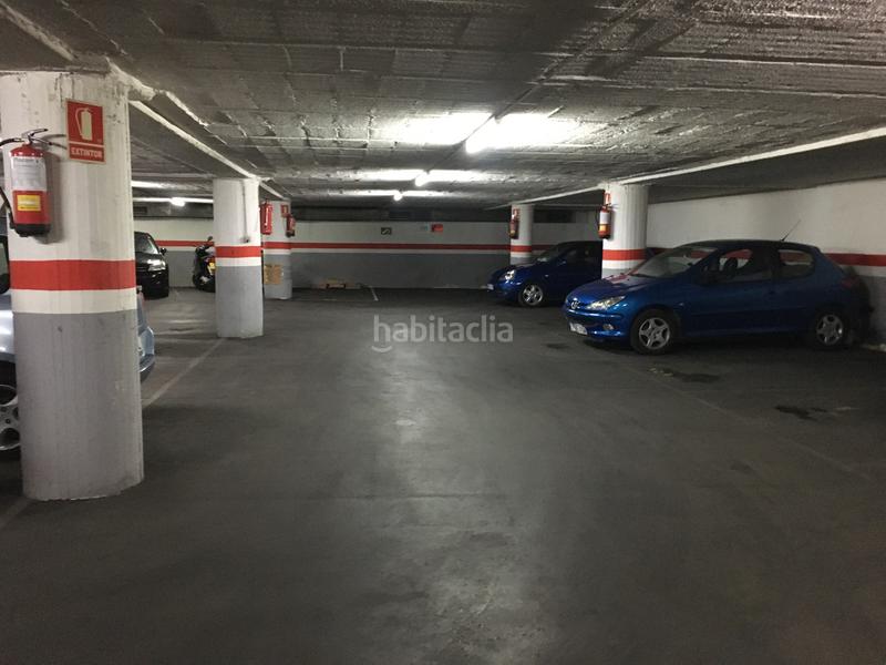 Foto b913fcf5-b27a-4231-8adb-7e3f06077a98. Parking coche en Collblanc Hospitalet de Llobregat (L´)
