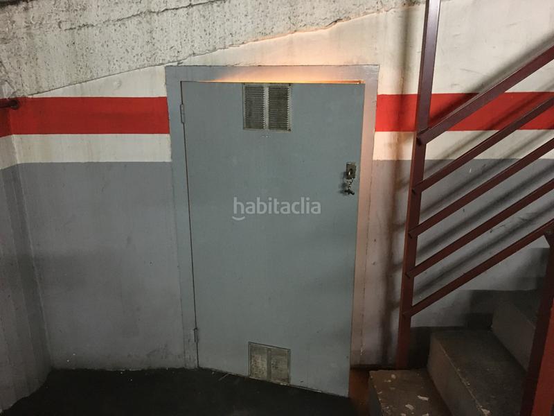 Foto d9574599-ead7-4de2-99cc-7de7a392244f. Car parking in Collblanc Hospitalet de Llobregat (L´)