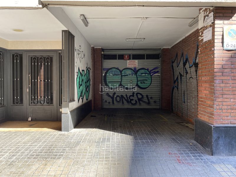 Foto 151e96c2-e2b1-43ee-9d4a-0ac07da186c1. Aparcament cotxe a La Bordeta Barcelona