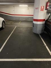 Parking coche  Constitucio