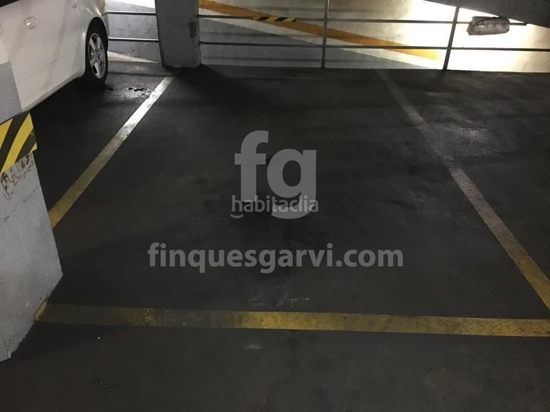 Foto 91cdb38c-a784-477a-b30f-b176eb71bfb0. Parking voiture dans La Torrassa Hospitalet de Llobregat (L´)