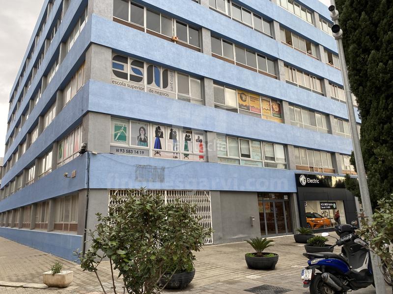 Foto a9a69e0e-f742-476d-84c9-7892ceacbaeb. Alquiler oficina en El Coll Sant Cugat del Vallès