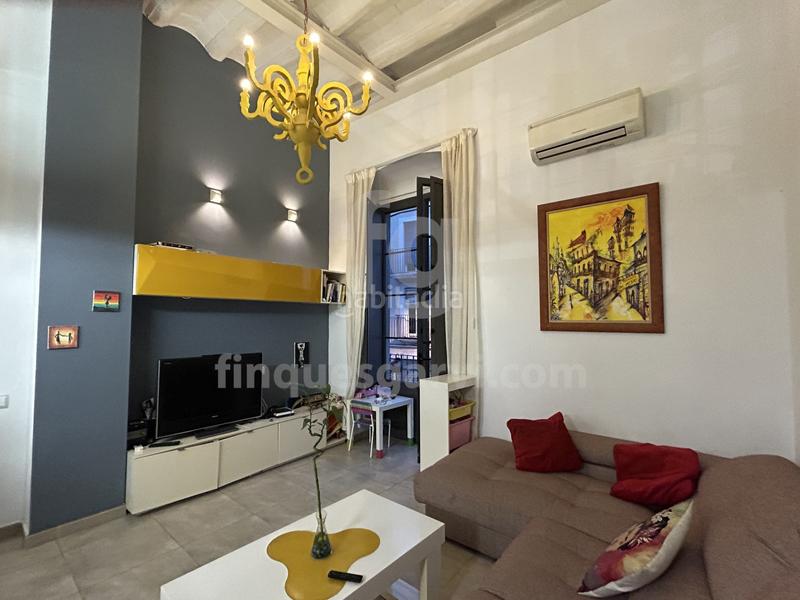 Foto 0b6037f9-ceef-436c-a1b8-fe6eb3496493. Casa a schiera con riscaldamento parcheggio in Centrevila Vilanova i la Geltrú