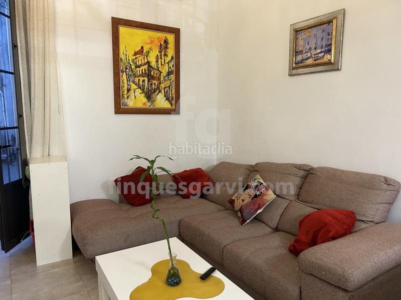 Foto 1a7c1e49-f22d-4cf8-b99a-f919348ab076. Casa adossada amb calefacció aparcament a Centrevila Vilanova i la Geltrú