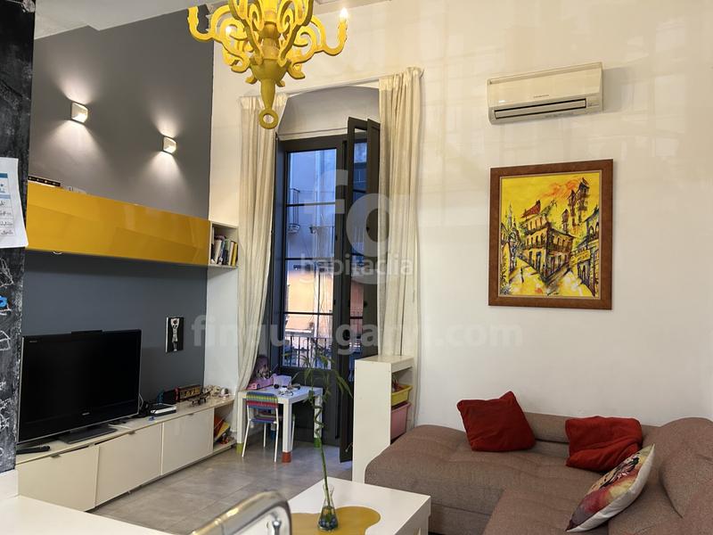 Foto 9d48113f-255a-45c1-8630-e95963300573. Reihenhaus mit heizung parking in Centrevila Vilanova i la Geltrú