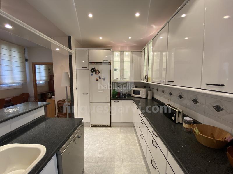 Foto 3dc4363c-eb50-4651-879d-999b70abd00a. Appartamento con riscaldamento in Collblanc Hospitalet de Llobregat (L´)