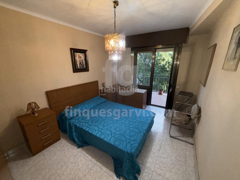 Foto b19bf21f-ff20-49ed-bbab-f0aff61a5b0b. Piso en Prosperitat Barcelona