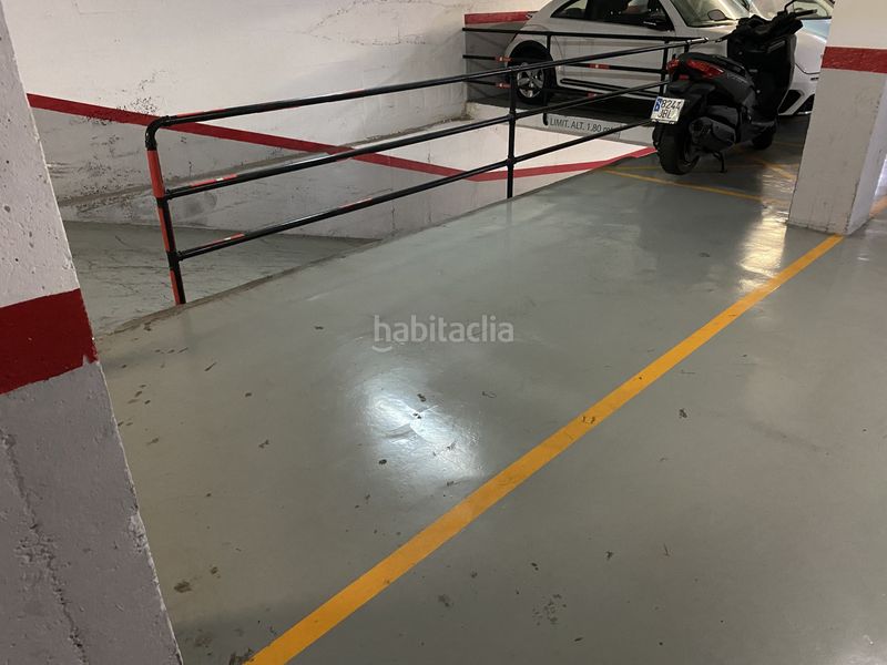 Foto a3736334-54a0-4020-885f-705a64693c65. Aparcament cotxe a Sant Ramon - Maternitat Barcelona
