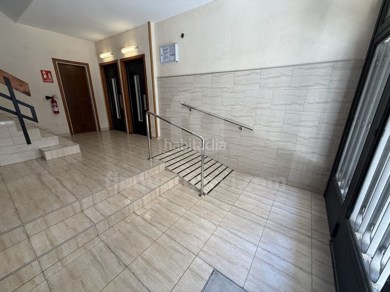 Foto 430dba2d-a7da-4495-bb1c-c9189d9b8fb3. Pis amb calefacció a Sants-Badal Barcelona