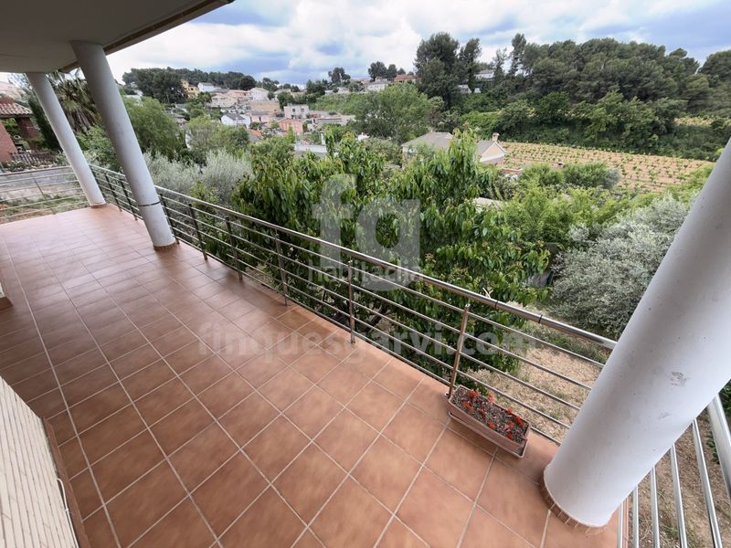 Foto fead4684-c820-49c7-9bbd-41dd91329876. Casa amb calefacció aparcament a Piera