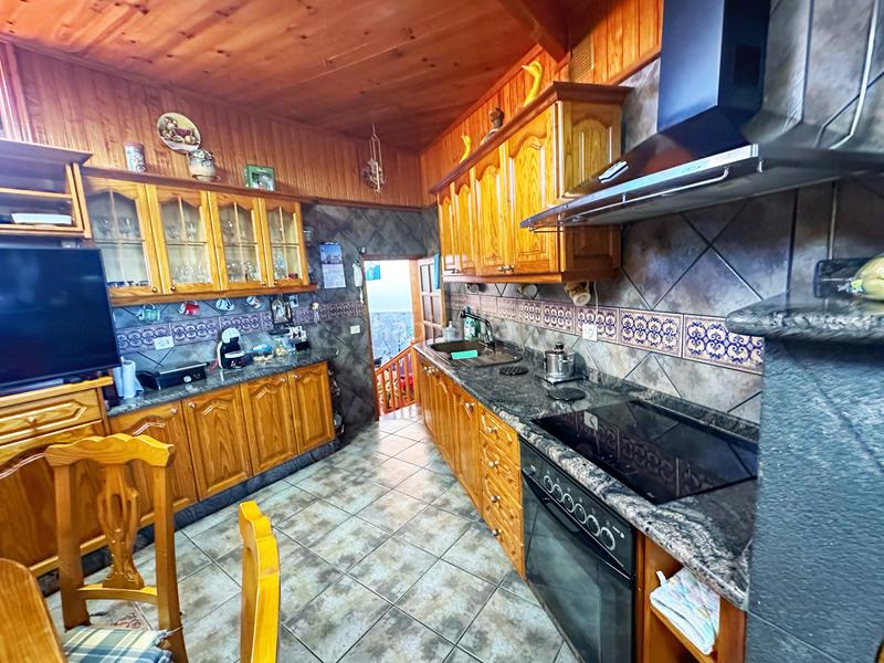 Foto e238290a-bcd3-467b-a6a2-b9578115c7cd. Chalet in calle el pino 30 in La Vega - El Amparo - Cueva del Viento Icod de los Vinos