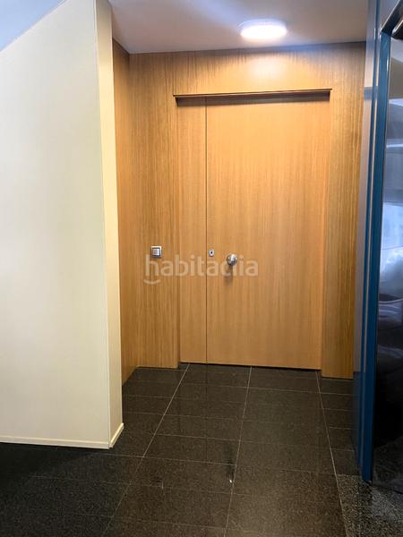 Foto b68be0b9-16b3-40dd-94ee-ed7e16e17ce4. Alquiler oficina  alquiler les corts en Barri de les Corts Barcelona