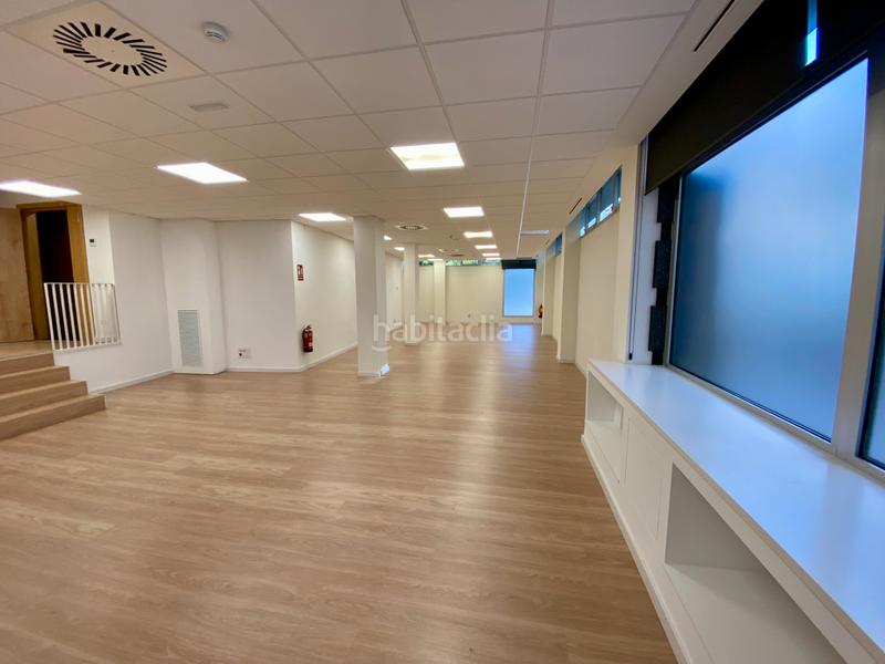 Foto 2a5b9424-d896-4172-b85b-3daf2dd23103. Rent office space with heating in Barri de les Corts Barcelona