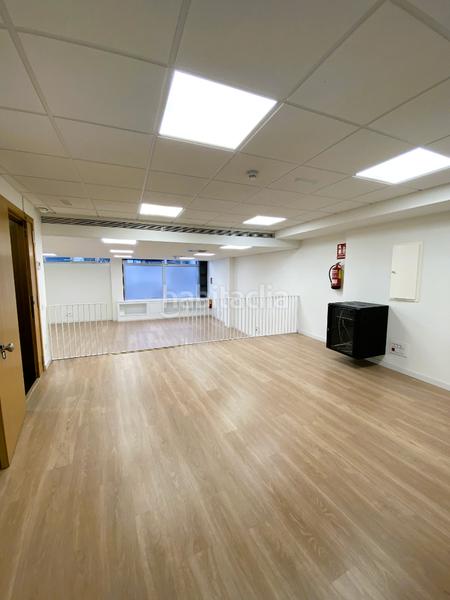 Foto 8c5d443f-9be0-4100-8f9a-9a5b470f588b. Rent office space with heating in Barri de les Corts Barcelona