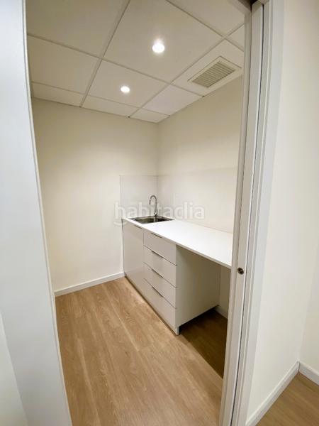 Foto cd8a3ce2-7225-444f-a09f-11223089f67f. Rent office space with heating in Barri de les Corts Barcelona