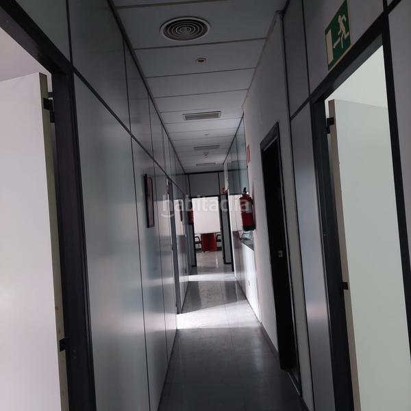 Foto f5309dd5-d83b-4e57-9820-1608e7f31f97. Bureau avec chauffage parking dans Virgen del Cortijo-Manoteras Madrid