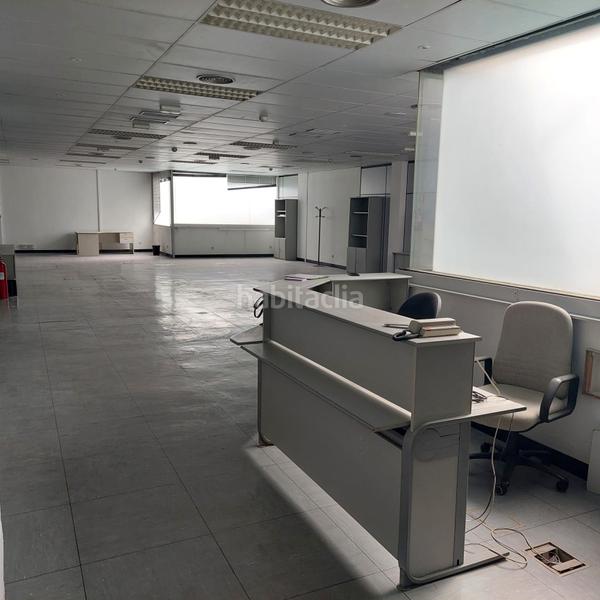 Foto 60d69301-b5c3-459d-9adc-5dcf3292ac33. Office space with heating parking in Virgen del Cortijo-Manoteras Madrid