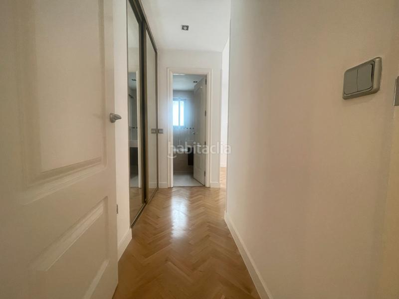 Foto c8e63077-0817-409c-8815-db40f3b4d451. Appartamento con riscaldamento parcheggio piscina in Madrid