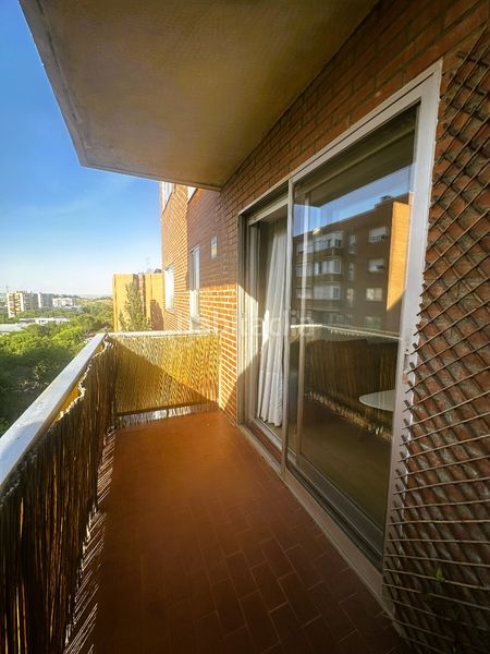 Foto 2b5a33d0-fd40-49d8-9a38-bd70718a1ee8. Piso en Canillas Madrid