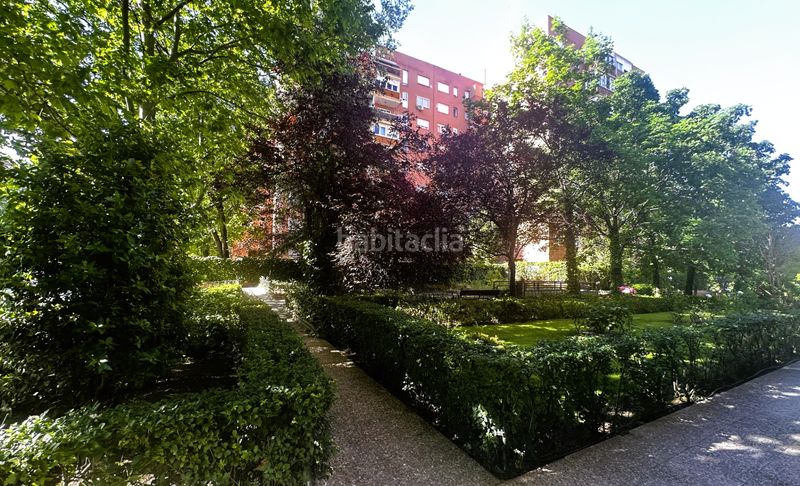 Foto bb8e9774-a77c-4b6a-8621-69379d75eb33. Piso en Canillas Madrid