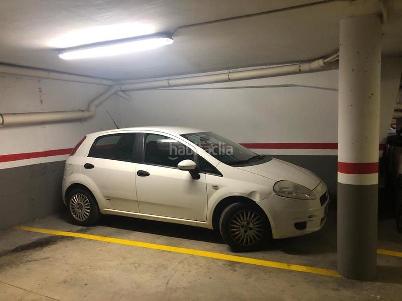 Foto ad4d197c-eee4-414b-b453-37ac9876c7ff. Location parking voiture dans Zona Nord Rubí