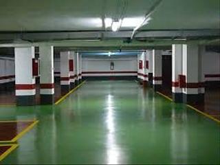 Car parking in Calle puxmarina 60