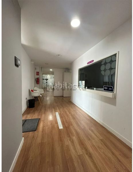 Foto e5704f89-10af-49a9-9a23-c002b2e7e431. Oficina local oficina en planta baja, ¡portunidad¡, a unos metros de hospital m.meseguer en Murcia