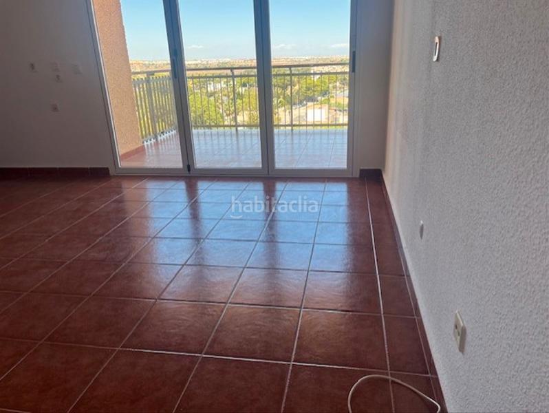 Foto efae2eb8-bd7e-42eb-acf6-32a3fe27bf2f. Piso en calle gustavo a. becquer 5 piso magnifico vistas espectaculares, proximidad a playa en Orihuela