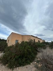 Rural plot in Lugar huerta del abad 16. Finca vistas al mar, proxima al centro, muchas posibilidades