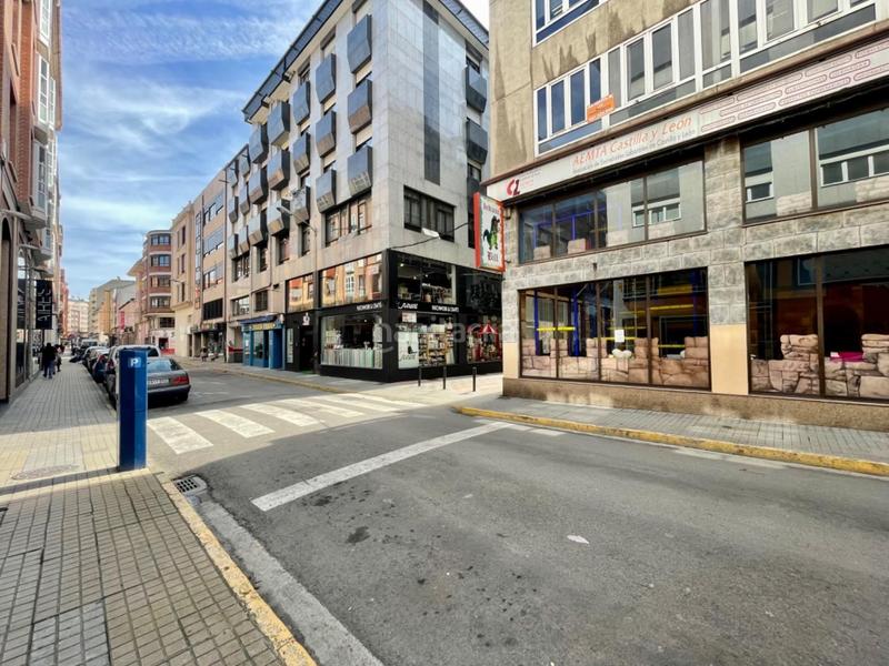 Foto 0832b923-02a5-40dd-8553-5005a4b97350. Lloguer local comercial a calle padre santalla 2 a Ponferrada