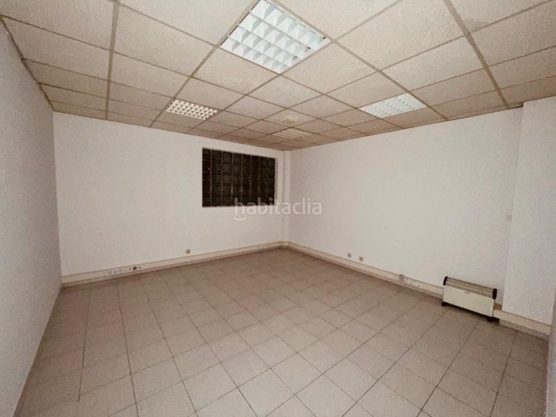 Foto 30f93fa9-f4b9-44e9-8384-4f413541b73c. Lloguer local comercial a calle padre santalla 2 a Ponferrada