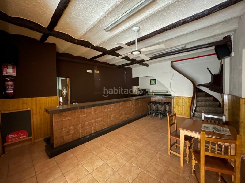 Foto 123bd536-b3f7-4614-998a-6daba28ebe2a. Local comercial a calle navaliegos en Ponferrada 6 a Ponferrada