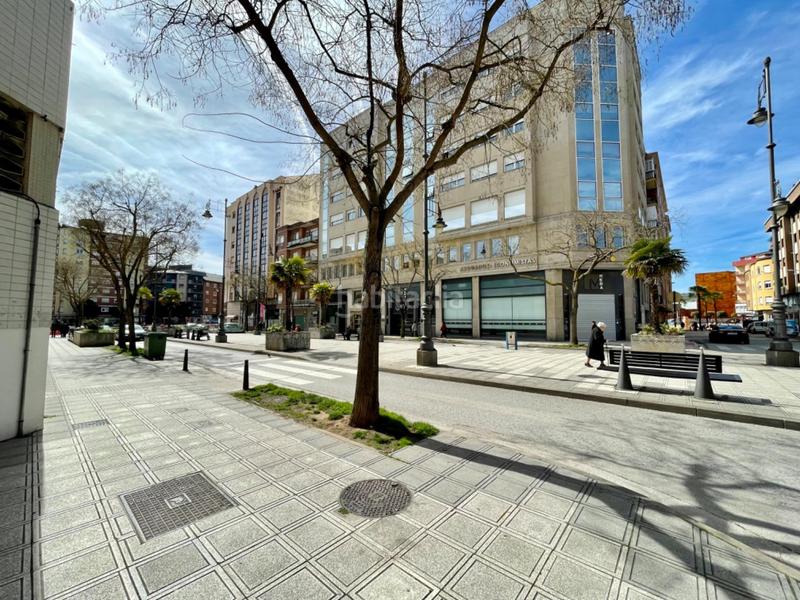 Foto 77f7b0f5-5284-4c99-b13c-fe8c13c71d54. Local comercial a calle navaliegos en Ponferrada 6 a Ponferrada