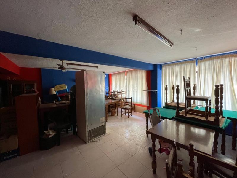 Foto c902da3a-a0b3-4d76-8ba7-d057f136fd80. Local comercial a calle navaliegos en Ponferrada 6 a Ponferrada