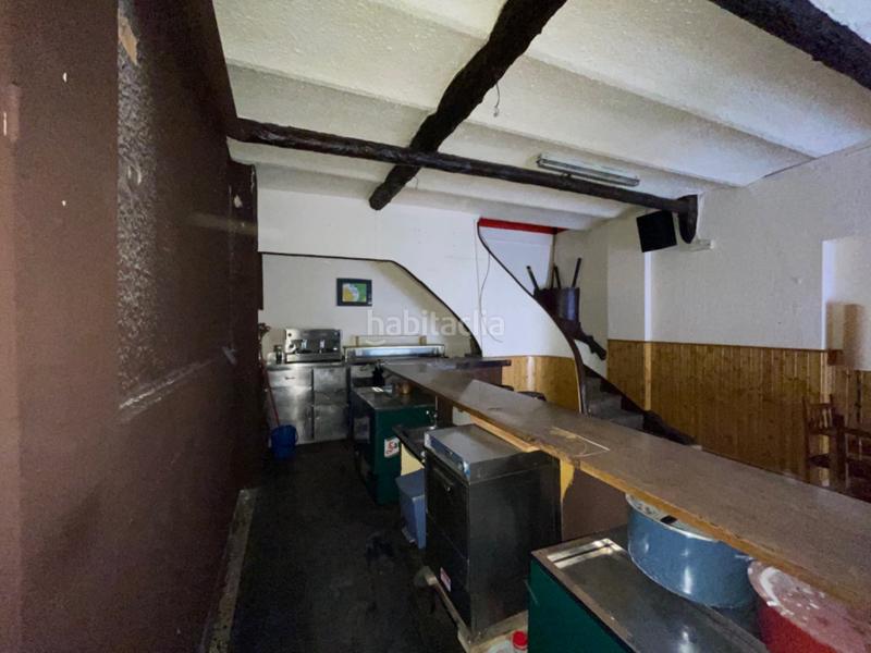 Foto d8d157b6-398b-4908-bbee-5a1fd36407ae. Local comercial a calle navaliegos en Ponferrada 6 a Ponferrada