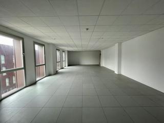 Alquiler Oficina en Centro. Oficina en la rosaleda