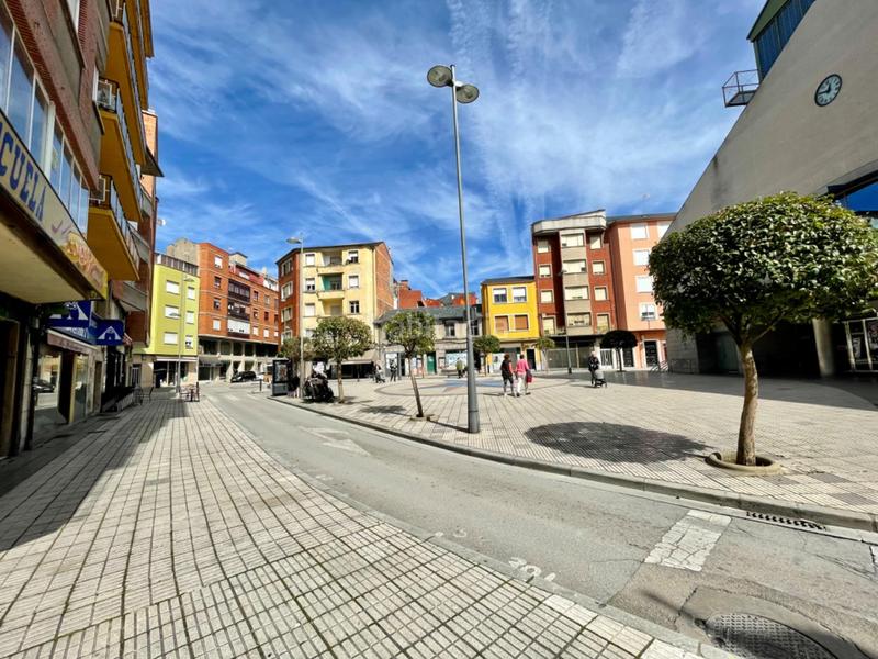Foto 2ab0ca47-42a3-48d8-985b-d7db4135ccd7. Alquiler local comercial en calle luciana fdez 3 local comercial zona Centro en Ponferrada