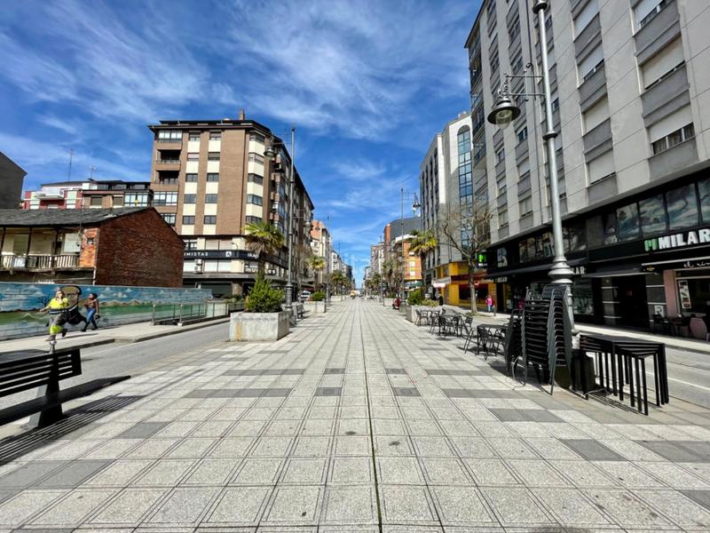 Foto bd3a0fe9-d439-48eb-9077-6d10eda3ae0b. Lloguer local comercial a calle luciana fdez 3 a Ponferrada